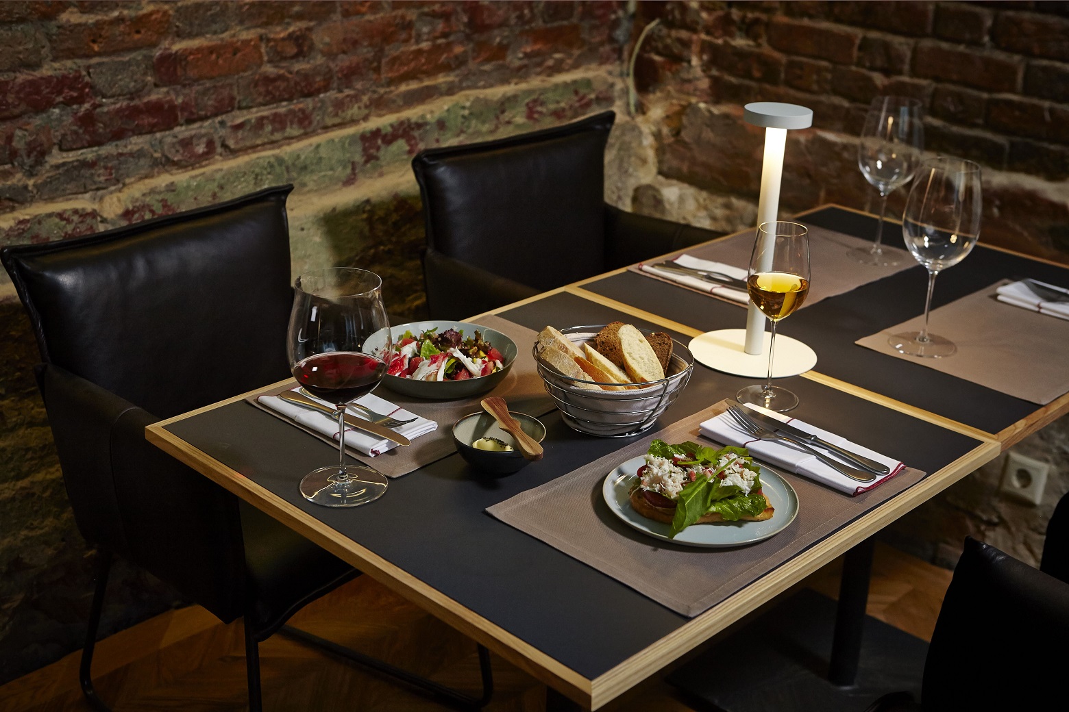 Wine and Crab Wine and Crab