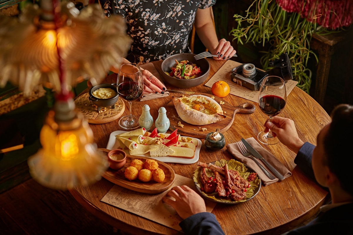 Казбек Казбек