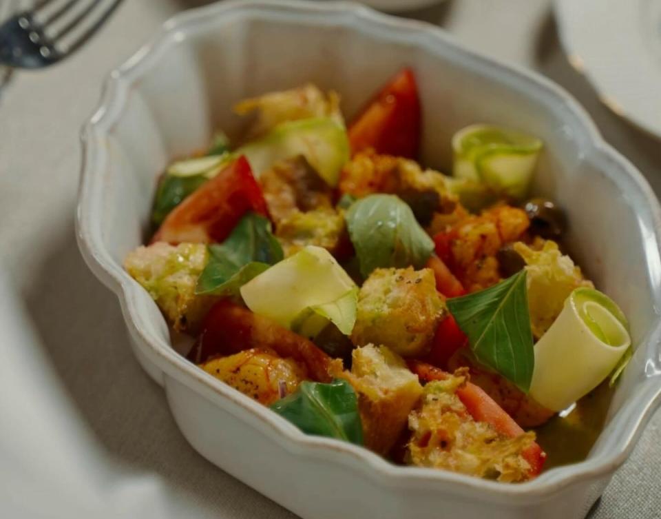 Вишня золотая Вишня золотая