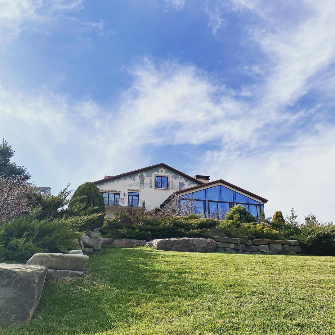 Chateau Pinot Chateau Pinot