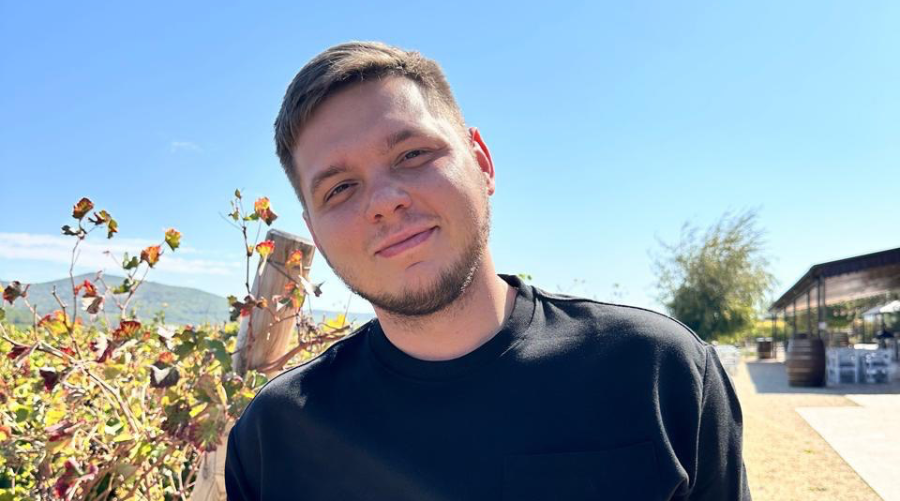 Владислав Максимов Владислав Максимов