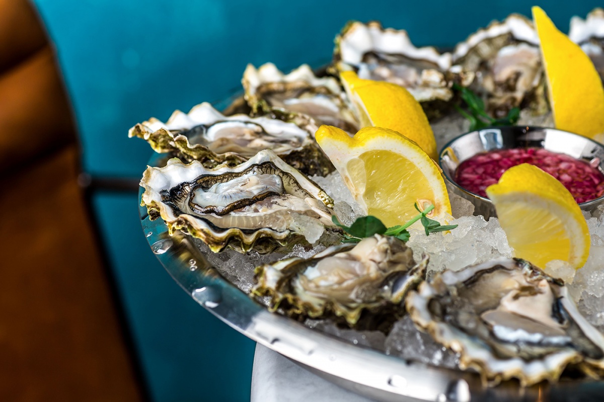 La Perla Seafood Bar La Perla Seafood Bar