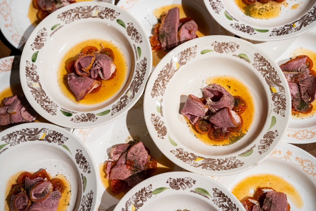 Tesla bar & grill Tesla bar & grill